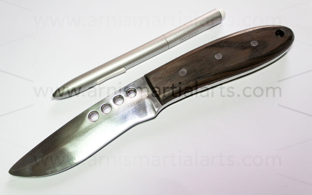 TW011KG – Cydel’s Knife (Kamagong Handle)