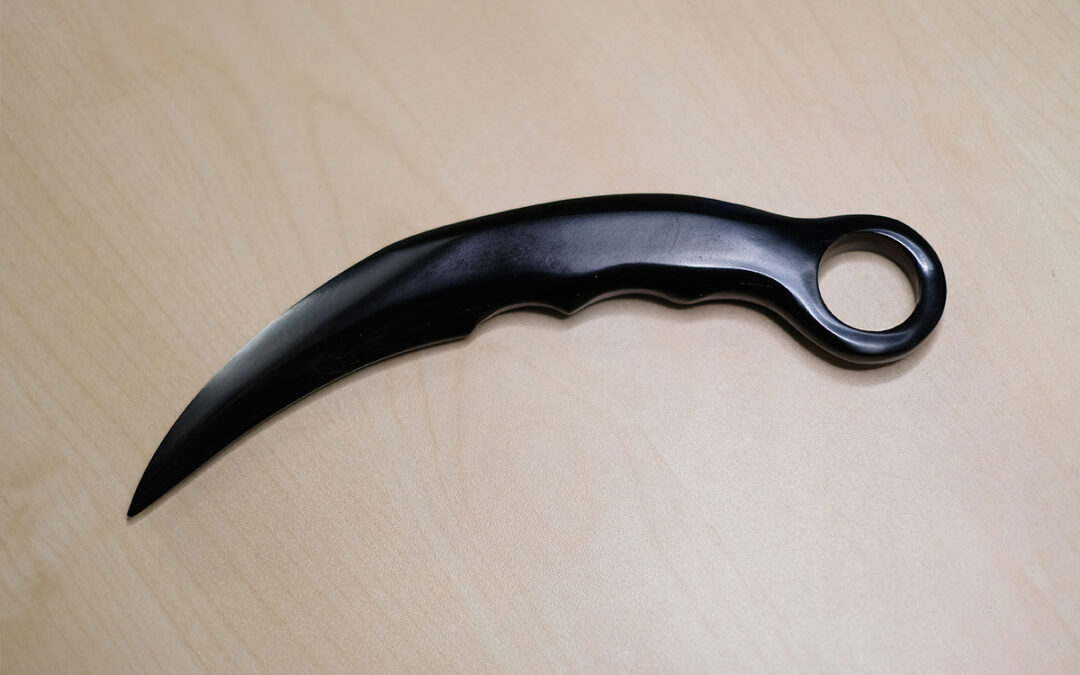 TW055HRD – Karambit Horn (Plain Design)